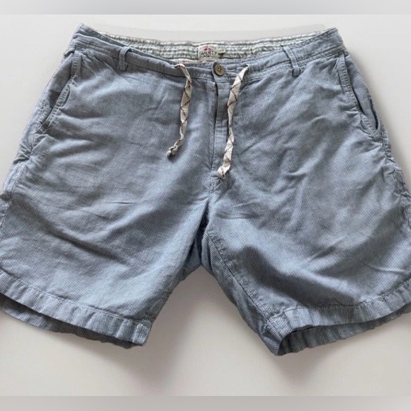 Faherty Linen Beach Shorts Size 32 & 8” Inseam Blue White Stripe 💎EUC Retail $98 - Picture 10 of 11